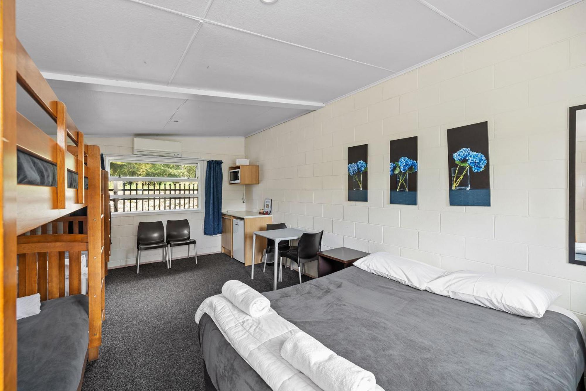 Mawley Holiday Park Мастъртън Екстериор снимка