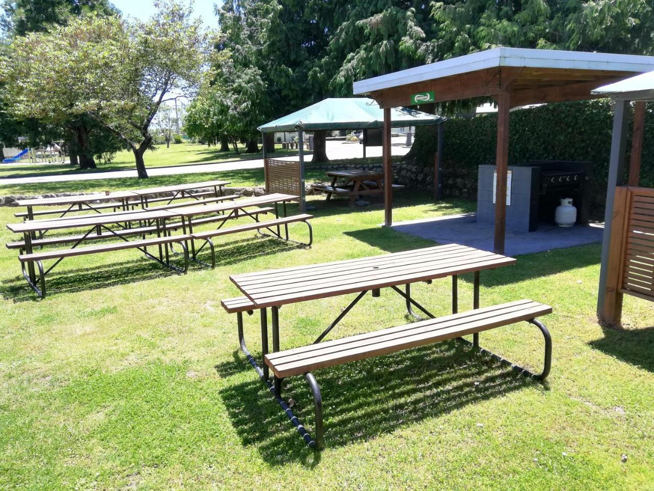 Mawley Holiday Park Мастъртън Екстериор снимка