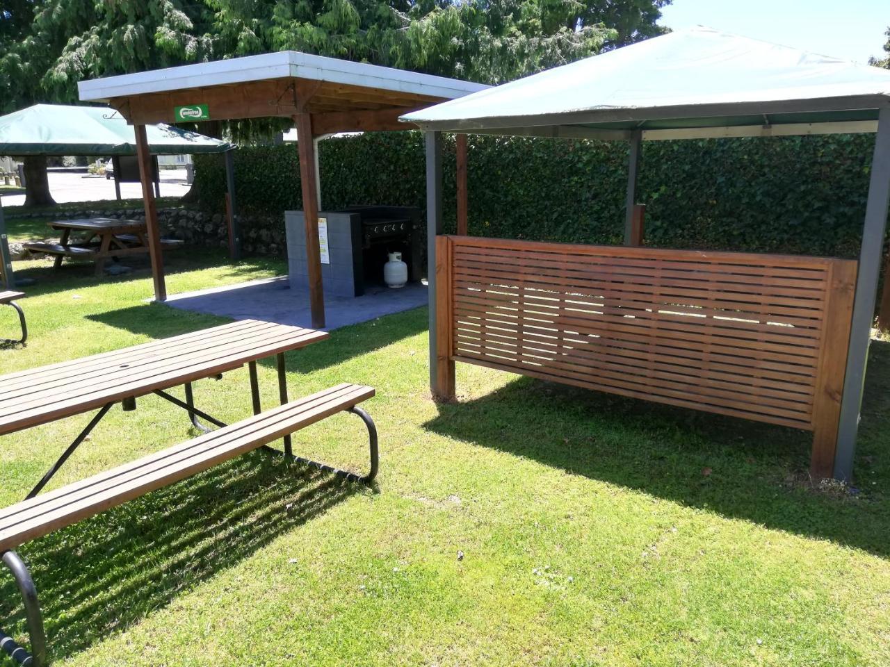Mawley Holiday Park Мастъртън Екстериор снимка