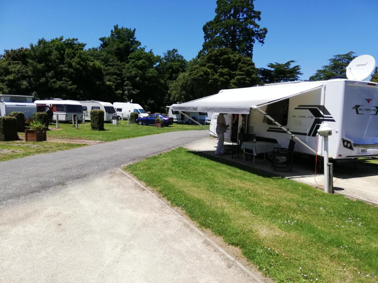 Mawley Holiday Park Мастъртън Екстериор снимка